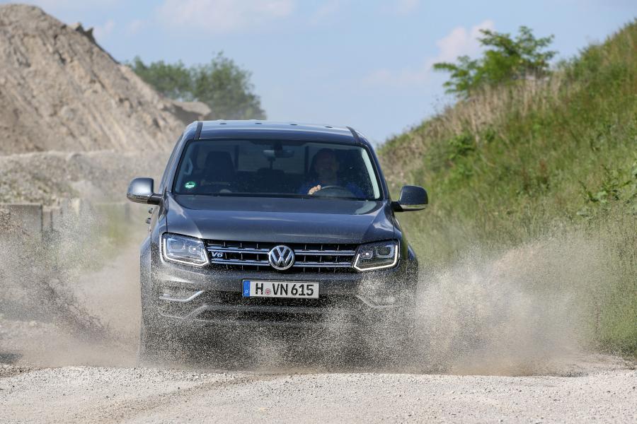  Volkswagen Amarok Double Cab Highline 2016 года  (фото 4 из 37)
